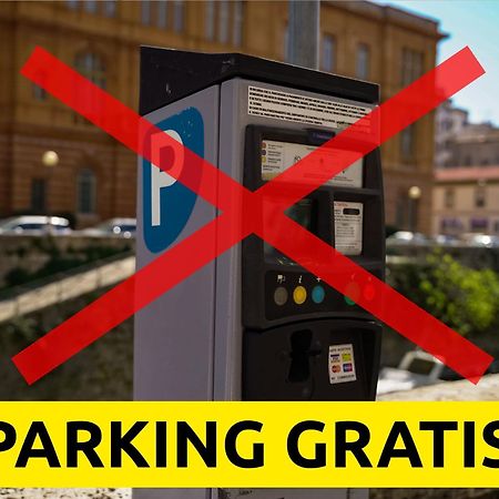 Casa Fortunata Con Parcheggio 利沃诺 外观 照片