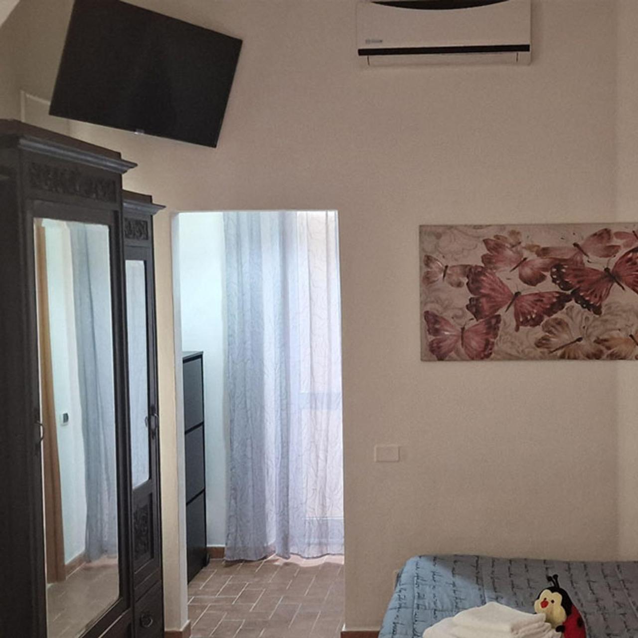 Casa Fortunata Con Parcheggio 利沃诺 外观 照片